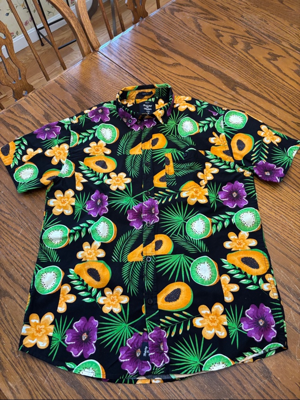 ARTISTRY in MOTION Button Shirt Men M Kiwi Fruit Floral Print- slim fit